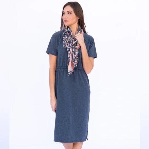 Evy's Tree The Carley Dress NWT Size Medium Navy Blue Stonewashed Fleece - Picture 3 of 12